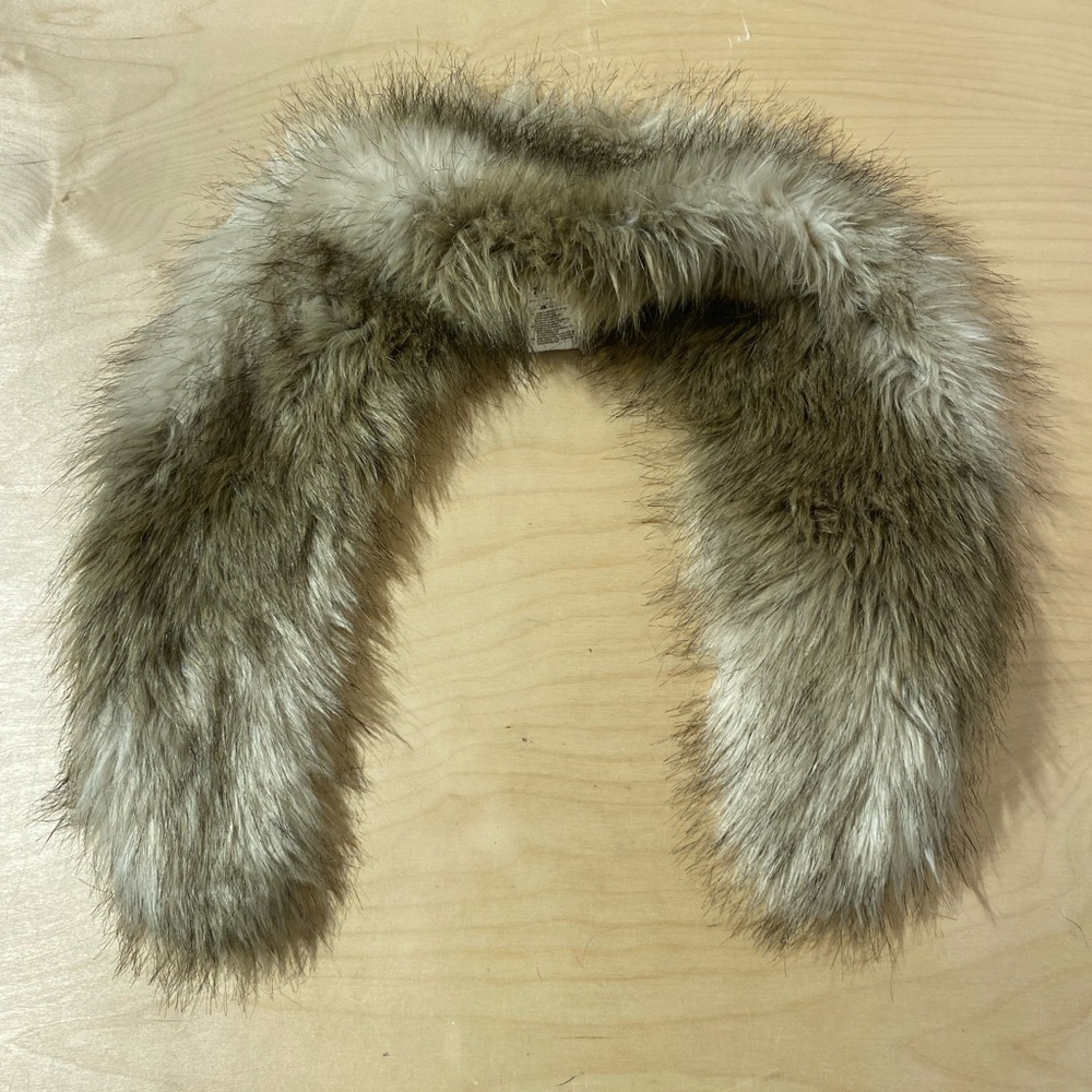 H & M Faux Fur Collar in Gray and Brown (MS)